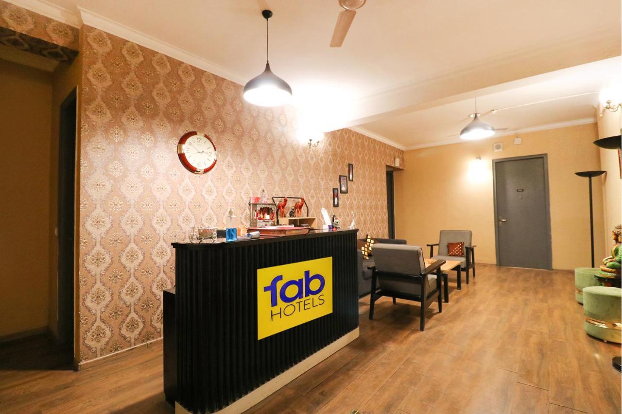 Fabhotel The Glory Gurgaon Exterior photo