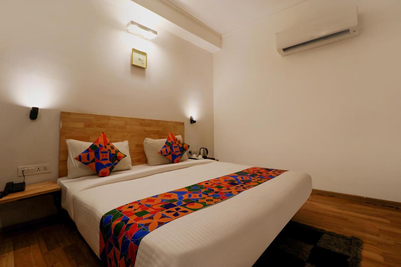 Fabhotel The Glory Gurgaon Exterior photo